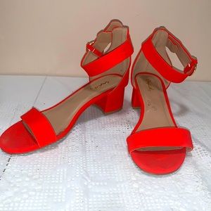 Qupids Colombian sandals